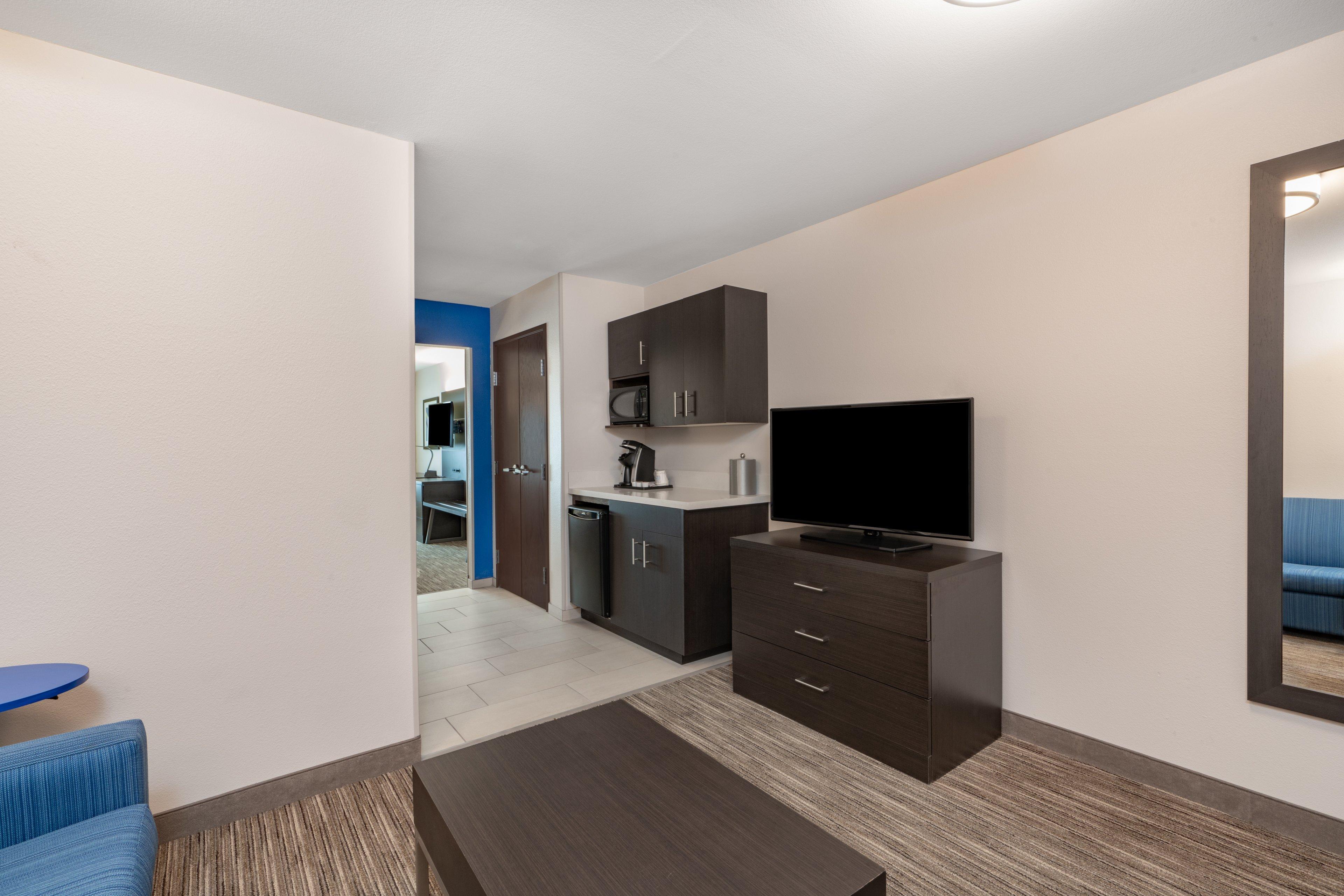 Holiday Inn Express & Suites Trinidad By Ihg Exterior foto
