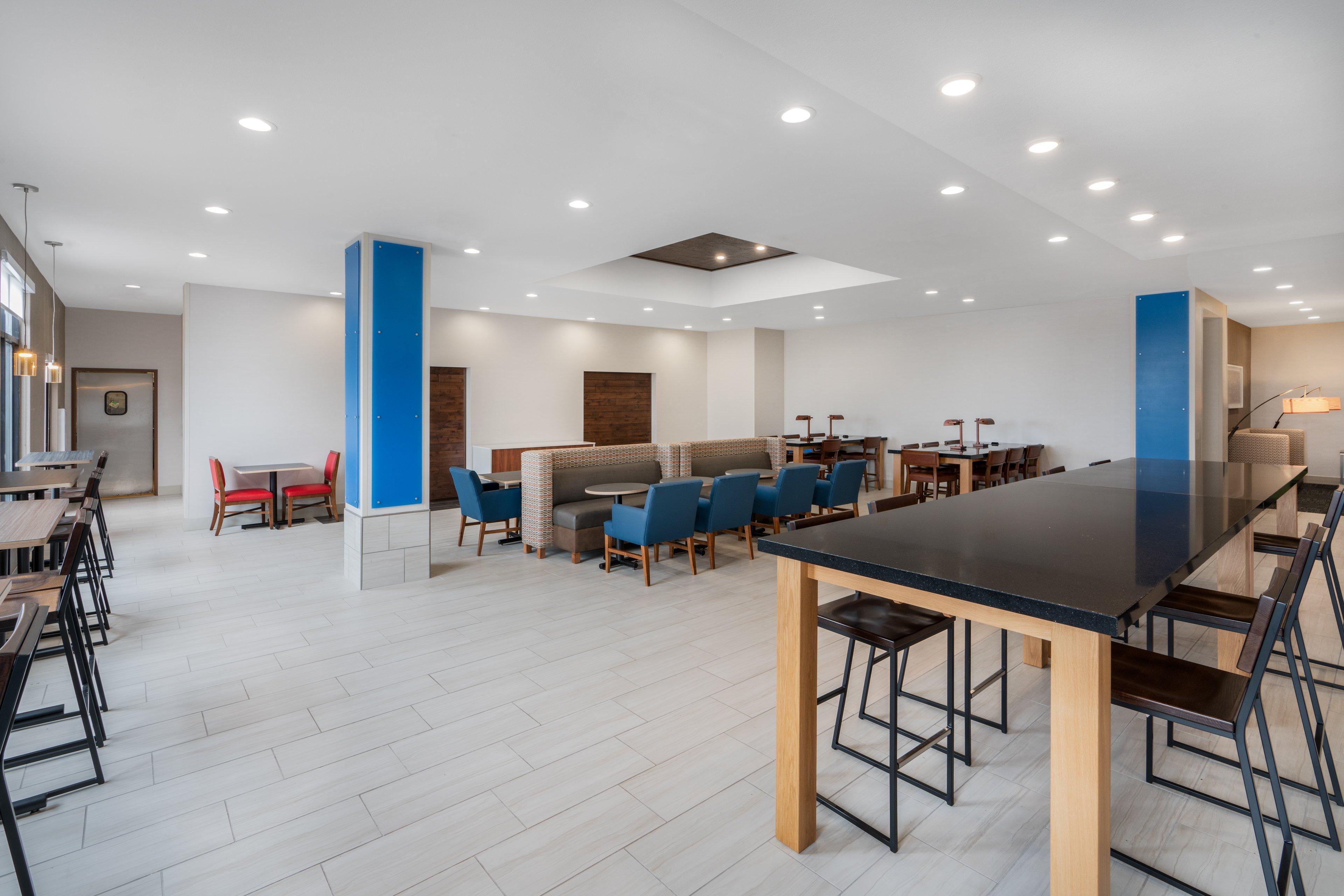 Holiday Inn Express & Suites Trinidad By Ihg Exterior foto
